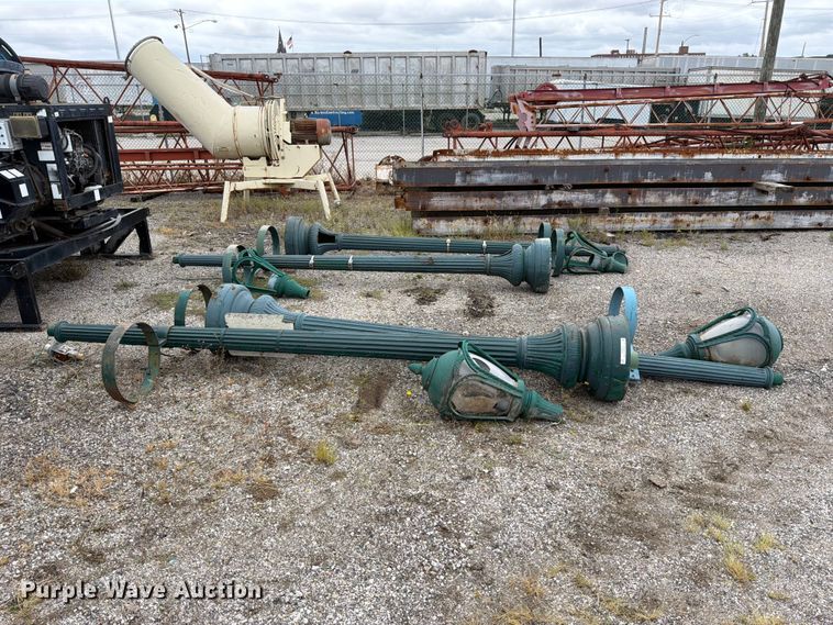 image for item FT6374 (4) Lamp posts
