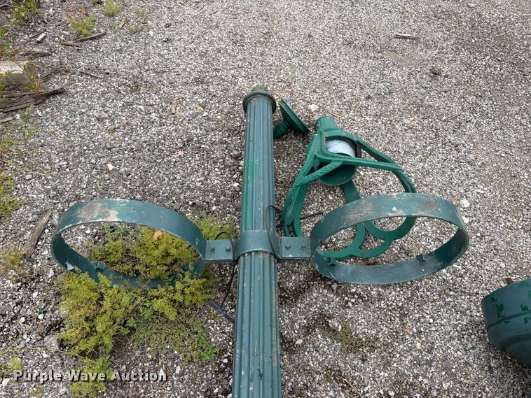 image for item FT6374 (4) Lamp posts