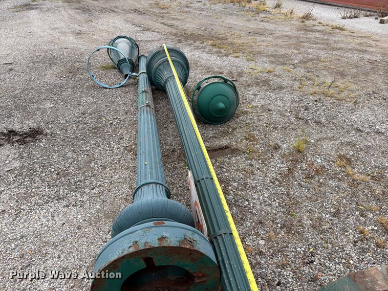 image for item FT6374 (4) Lamp posts