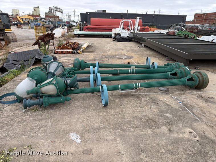 image for item FT6375 (4) Lamp posts