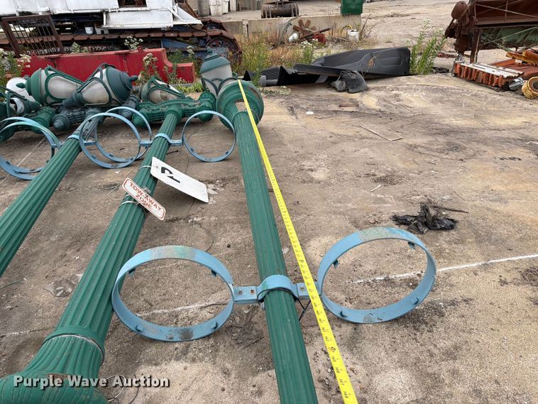 image for item FT6375 (4) Lamp posts