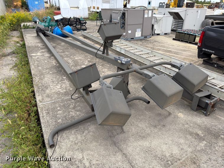 image for item FT6377 (3) Lamp posts