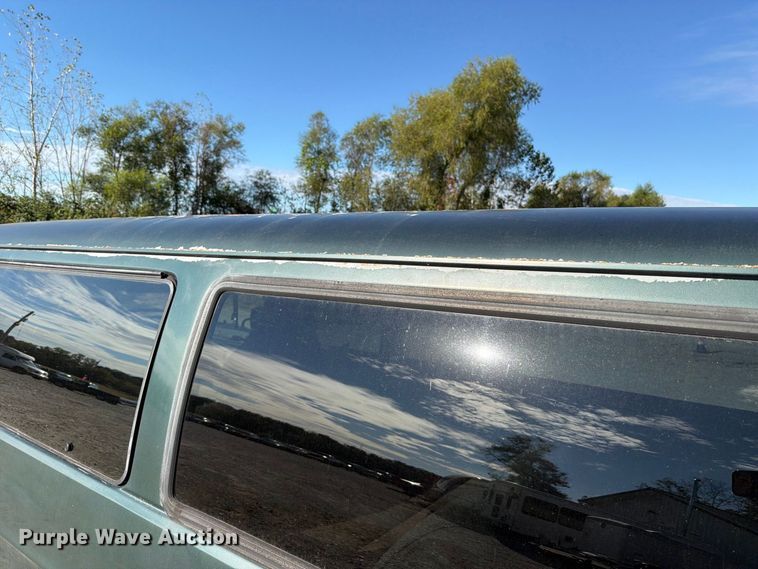 image for item FT6386 1995 Dodge Ram Wagon van
