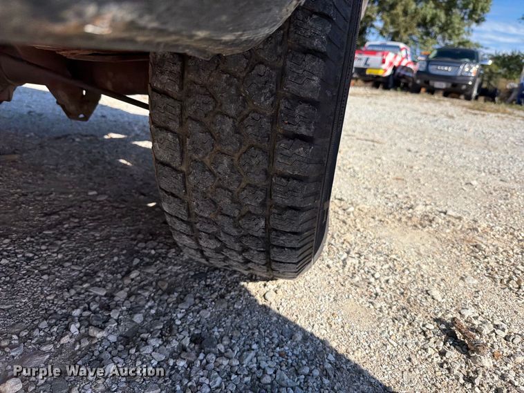 image for item FT6386 1995 Dodge Ram Wagon van