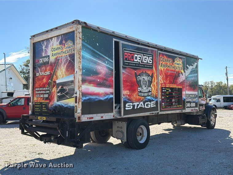 image for item FT6387 2000 International 4700 box truck