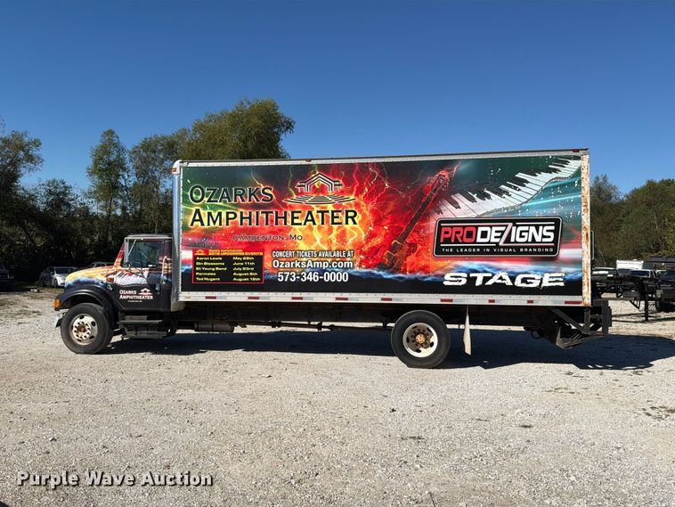 image for item FT6387 2000 International 4700 box truck