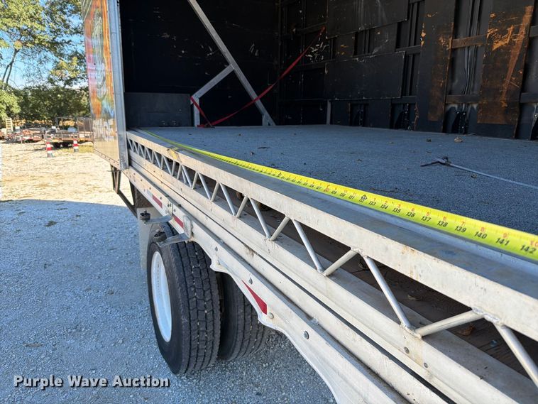 image for item FT6387 2000 International 4700 box truck