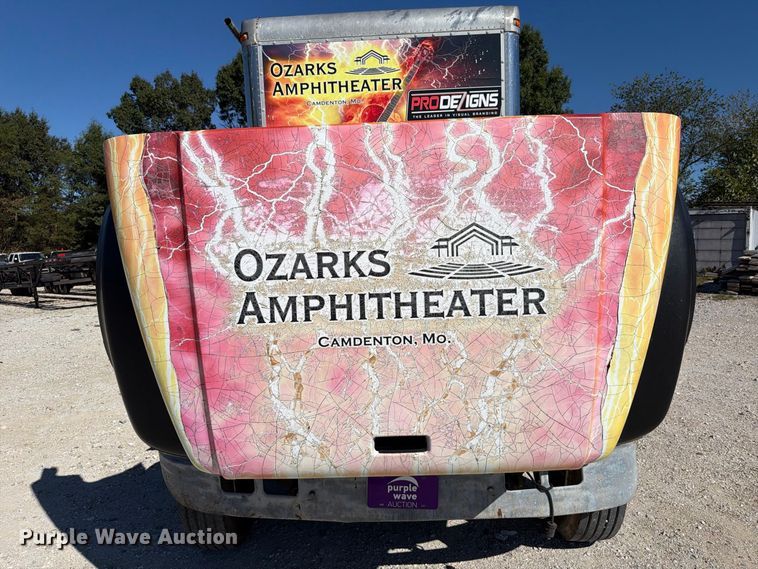 image for item FT6387 2000 International 4700 box truck