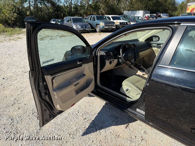 image for item FT6388 2010 Volkswagen Jetta TDI 