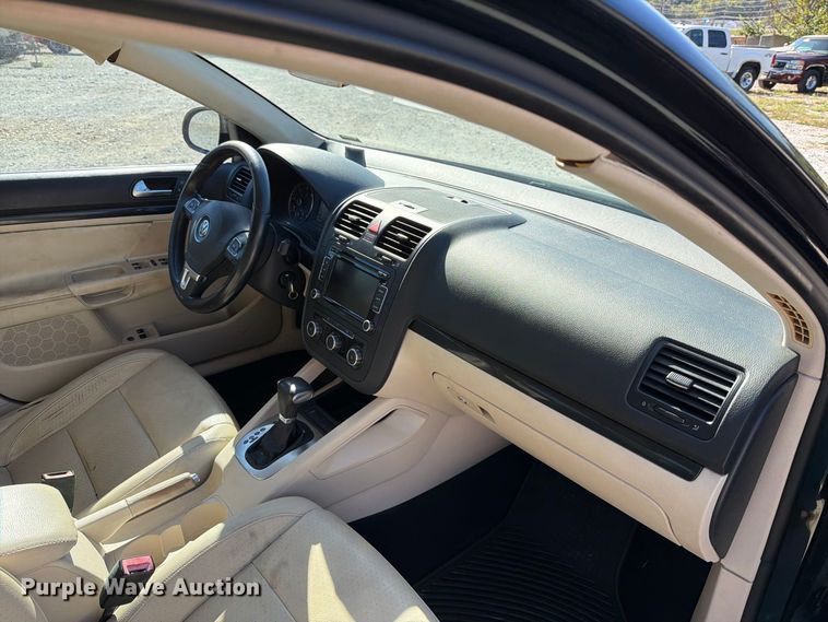 image for item FT6388 2010 Volkswagen Jetta TDI 