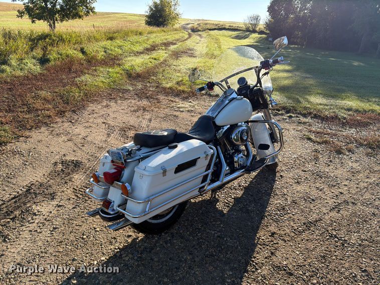 image for item FT6733 2005 Harley-Davidson Road King Police motorcycle