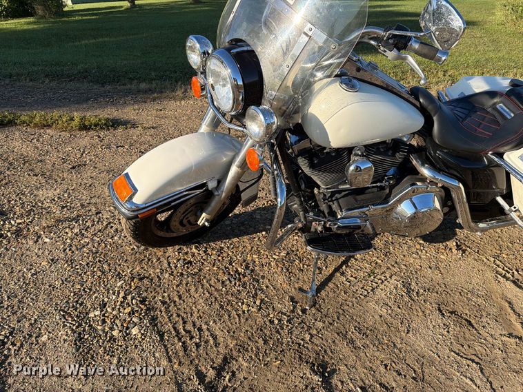 image for item FT6733 2005 Harley-Davidson Road King Police motorcycle