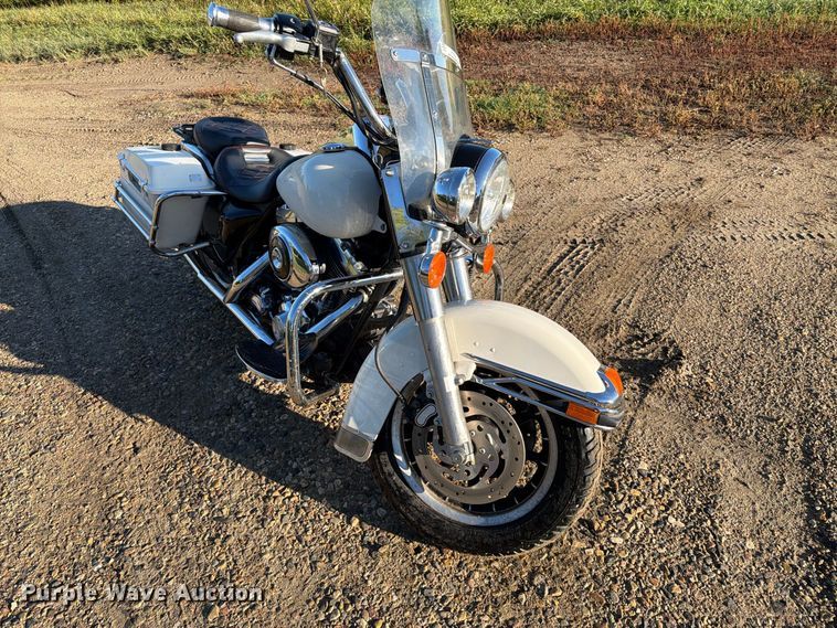 image for item FT6733 2005 Harley-Davidson Road King Police motorcycle