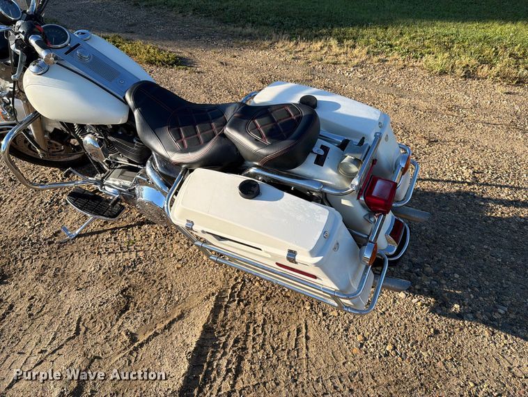 image for item FT6733 2005 Harley-Davidson Road King Police motorcycle