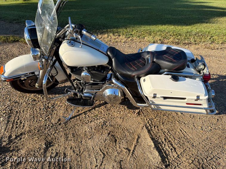 image for item FT6733 2005 Harley-Davidson Road King Police motorcycle