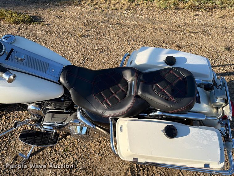 image for item FT6733 2005 Harley-Davidson Road King Police motorcycle
