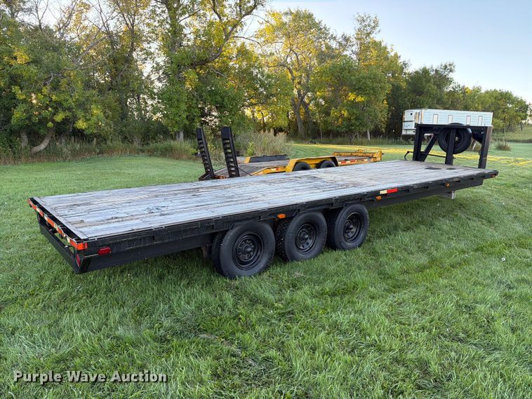 image for item FT6734 1989 Trail Boss Trailer flatbed trailer