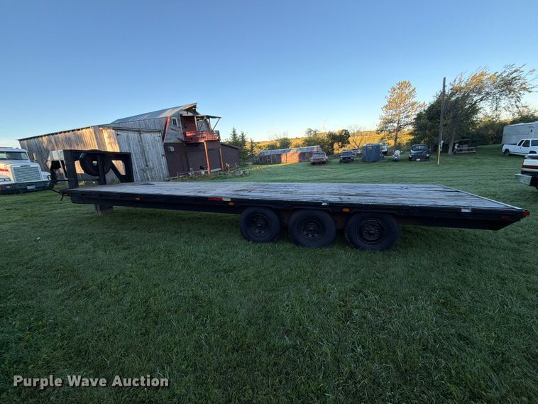 image for item FT6734 1989 Trail Boss Trailer flatbed trailer