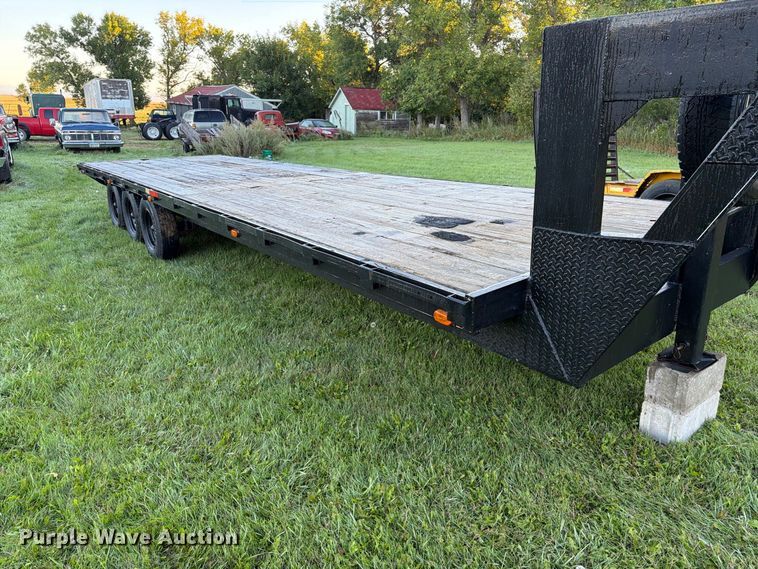 image for item FT6734 1989 Trail Boss Trailer flatbed trailer