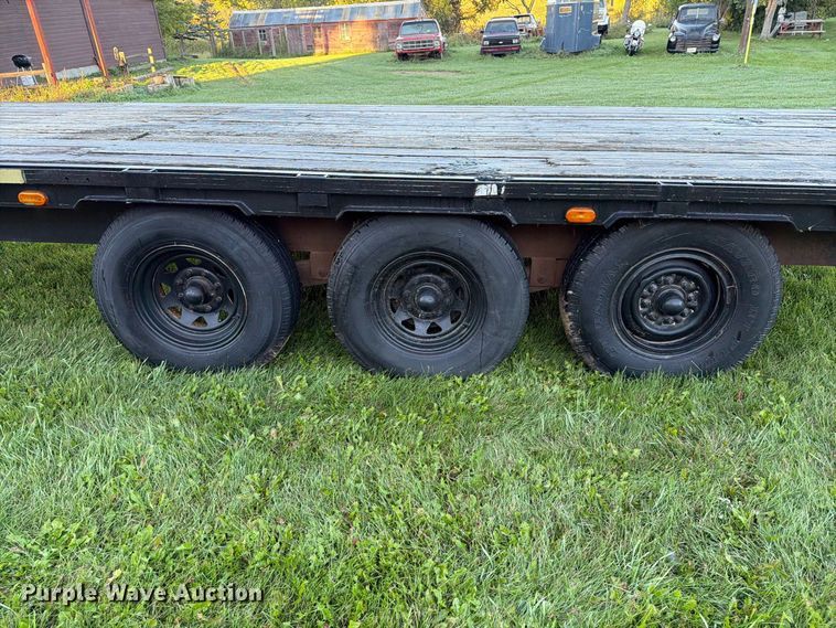image for item FT6734 1989 Trail Boss Trailer flatbed trailer
