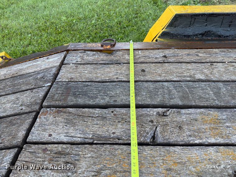 image for item FT6735 1998 Redi Haul Trailers equipment trailer