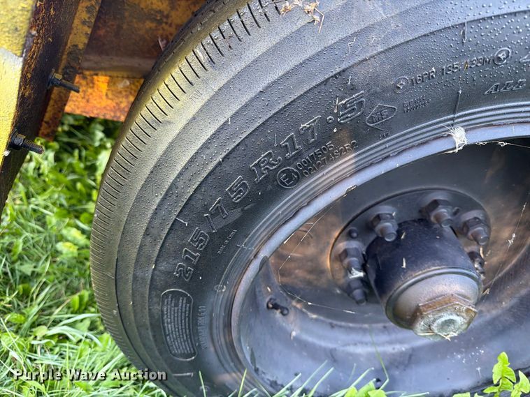 image for item FT6735 1998 Redi Haul Trailers equipment trailer