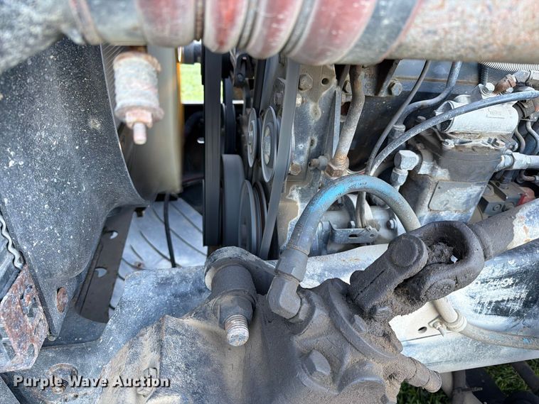 image for item FT6736 1995 Freightliner USF-1E flatbed truck