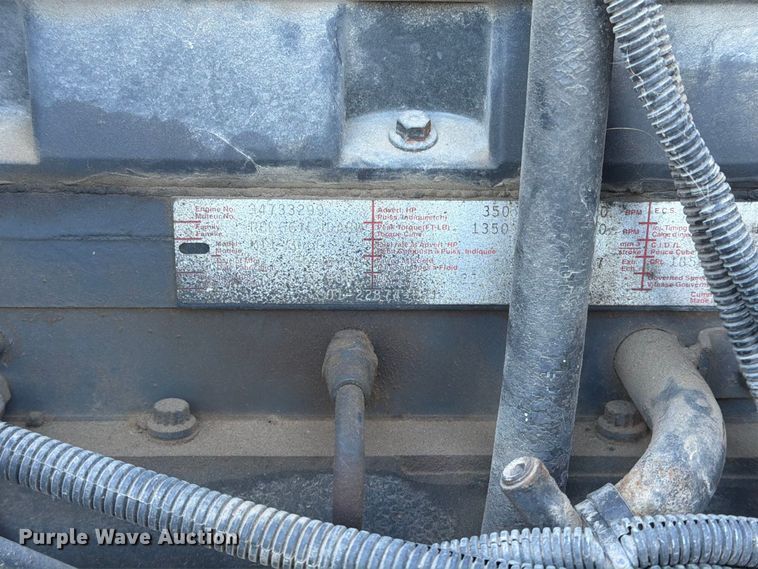 image for item FT6736 1995 Freightliner USF-1E flatbed truck