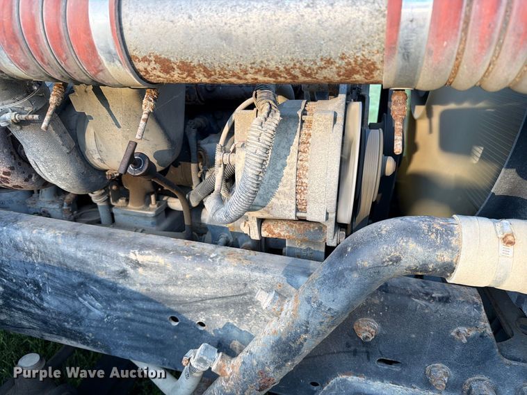 image for item FT6736 1995 Freightliner USF-1E flatbed truck