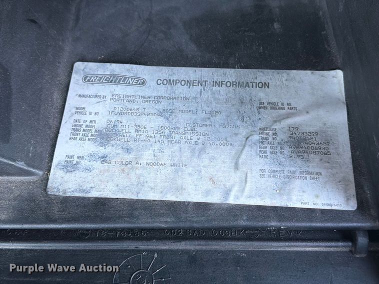 image for item FT6736 1995 Freightliner USF-1E flatbed truck