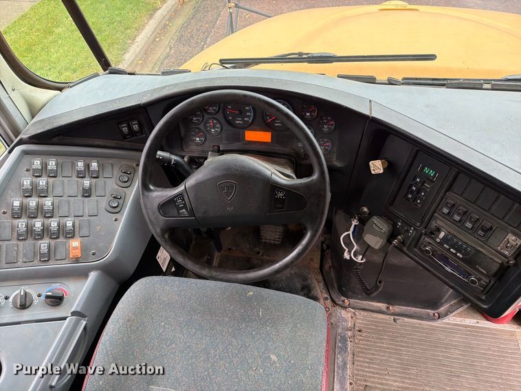 image for item FT6737 2009 IC Bus PB105 school bus