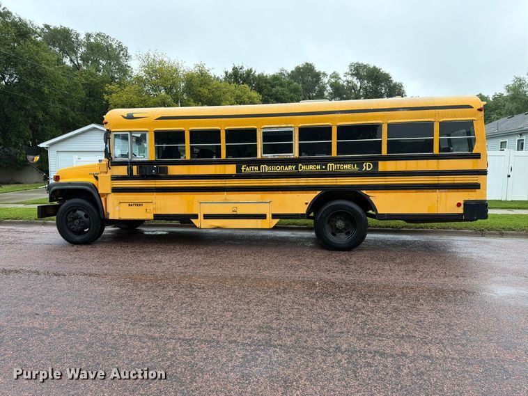 image for item FT6739 1996 Chevrolet Bluebird school bus