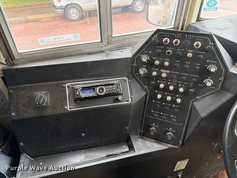 image for item FT6739 1996 Chevrolet Bluebird school bus