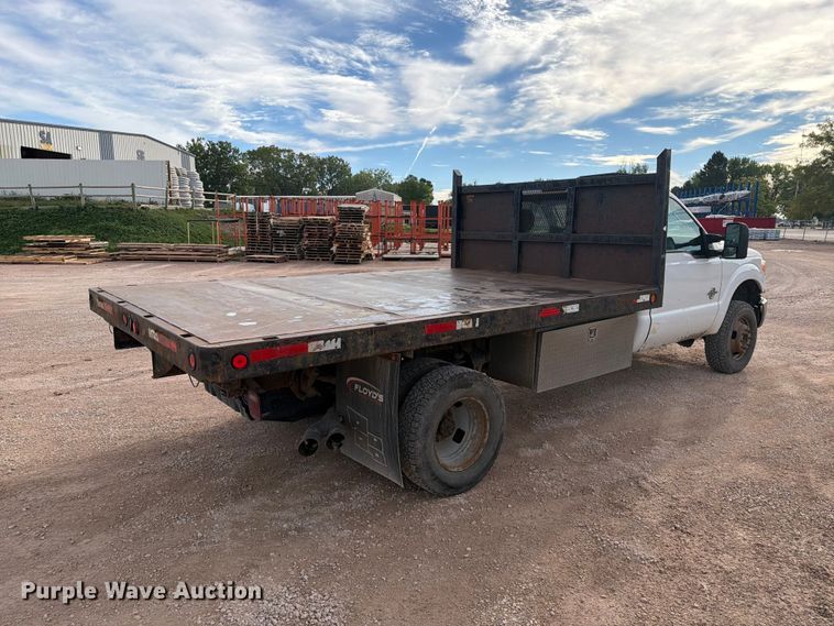 image for item FT6833 2013 Ford F350 Super Duty dump flatbed pickup truck