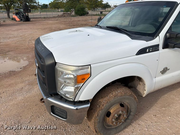 image for item FT6833 2013 Ford F350 Super Duty dump flatbed pickup truck