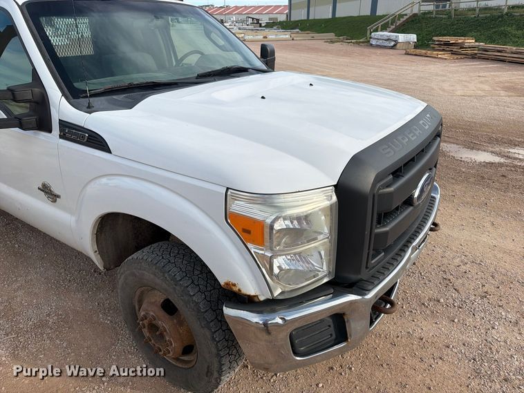 image for item FT6833 2013 Ford F350 Super Duty dump flatbed pickup truck