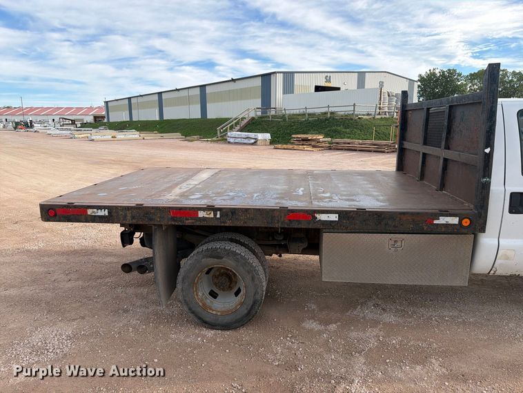 image for item FT6833 2013 Ford F350 Super Duty dump flatbed pickup truck