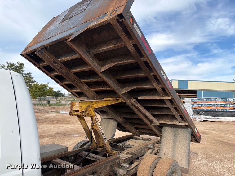 image for item FT6833 2013 Ford F350 Super Duty dump flatbed pickup truck