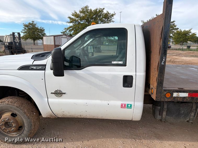image for item FT6833 2013 Ford F350 Super Duty dump flatbed pickup truck