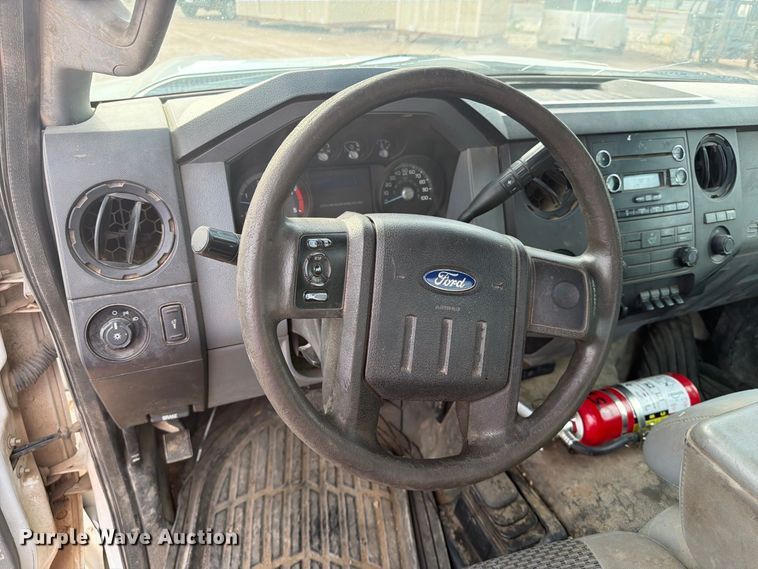 image for item FT6833 2013 Ford F350 Super Duty dump flatbed pickup truck
