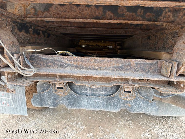 image for item FT6833 2013 Ford F350 Super Duty dump flatbed pickup truck