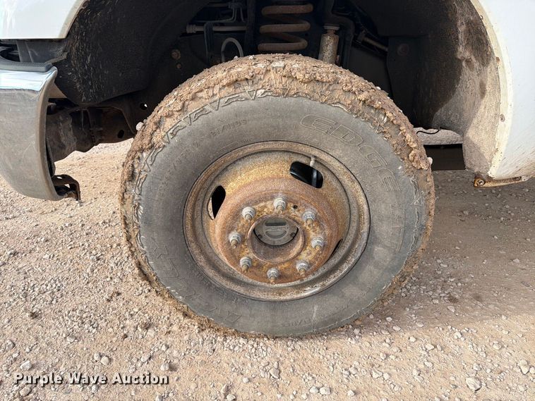 image for item FT6833 2013 Ford F350 Super Duty dump flatbed pickup truck