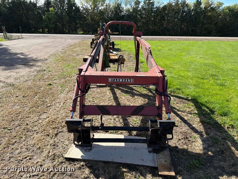 image for item FT6836 Farmhand F11 loader