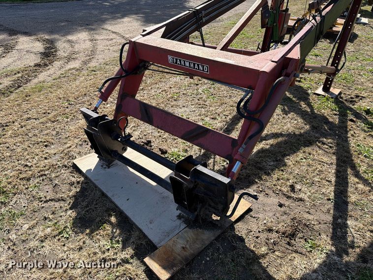 image for item FT6836 Farmhand F11 loader