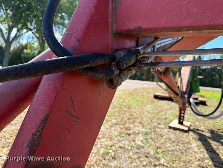 image for item FT6836 Farmhand F11 loader