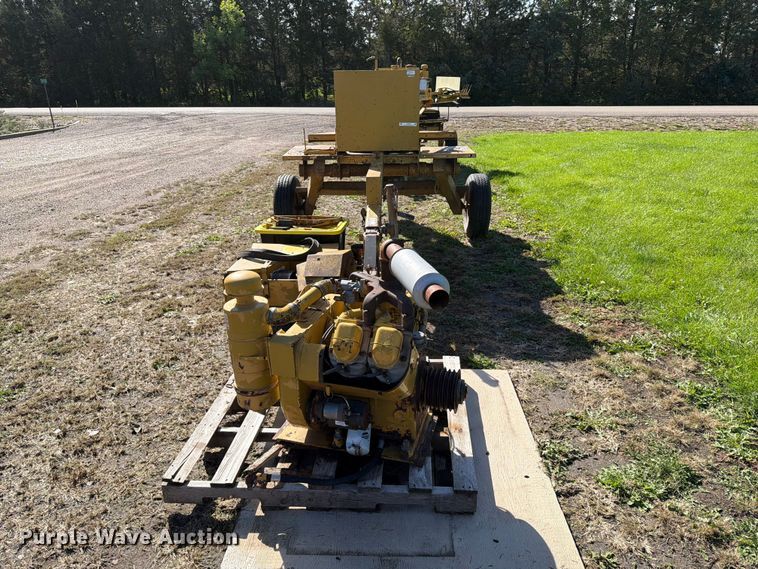 image for item FT6838 1988 Vermeer 665A stump grinder