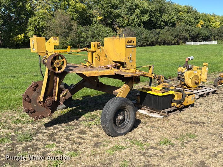 image for item FT6838 1988 Vermeer 665A stump grinder