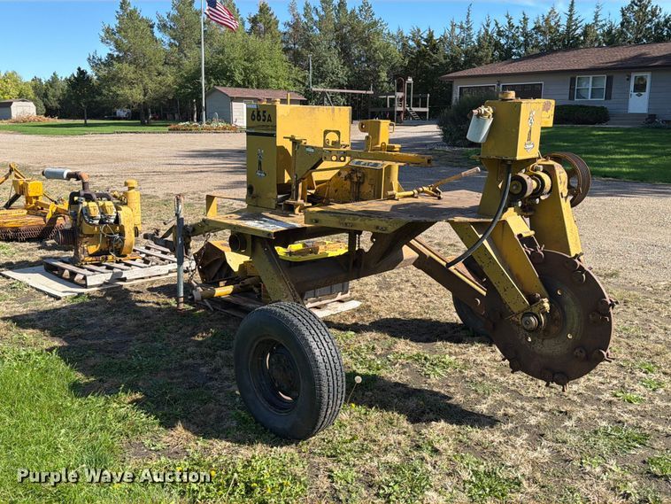 image for item FT6838 1988 Vermeer 665A stump grinder