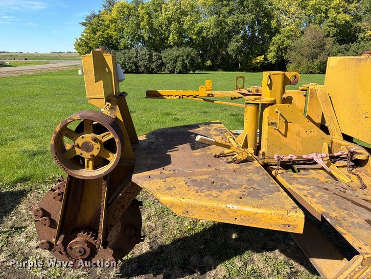 image for item FT6838 1988 Vermeer 665A stump grinder
