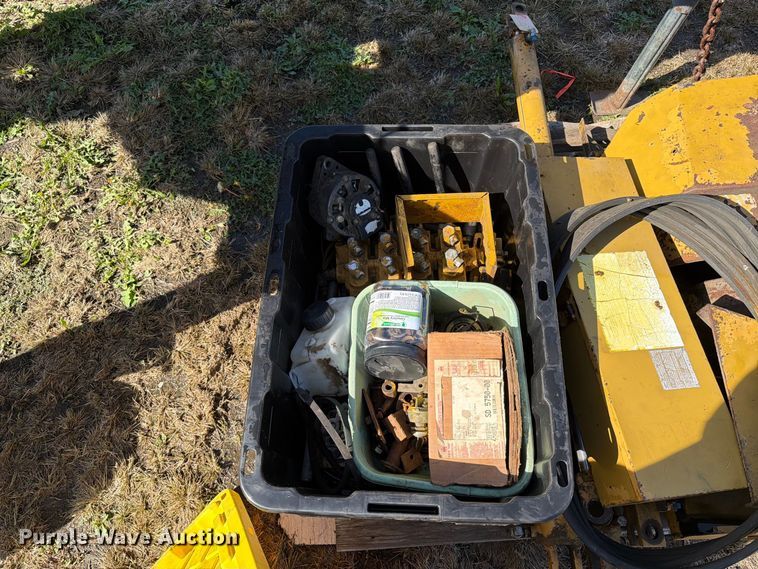 image for item FT6838 1988 Vermeer 665A stump grinder